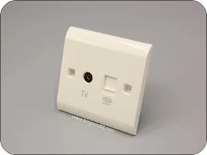 TV og telefonkontakt